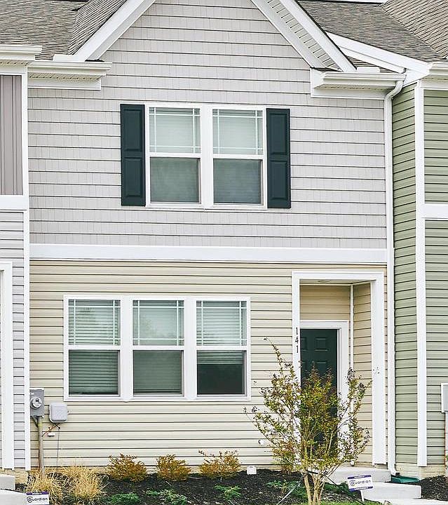 1st image of 303 Wood Duck Dr