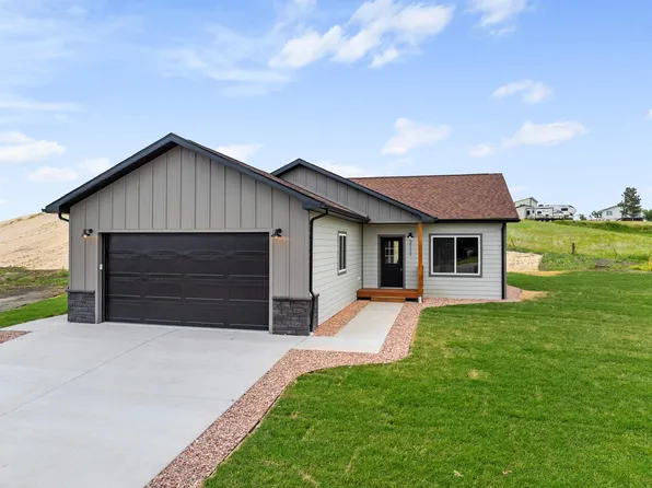 2111 Conifer Loop, Belle Fourche, SD 57717