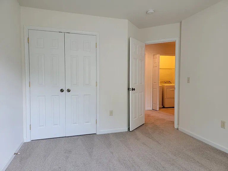402 Mount Olive Ln — Photo 22