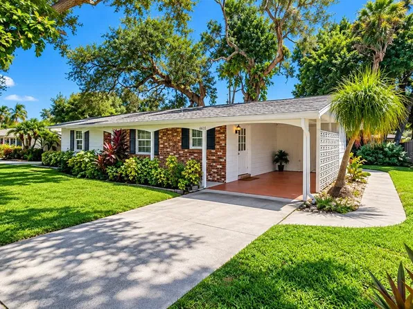 6631 Glades Way, Sarasota, FL 34231