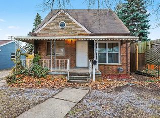 7356 Wiegand Blvd, Center Line, MI 48015