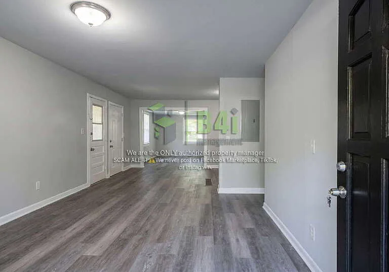 451 Fairlock Ln NW — Photo 3