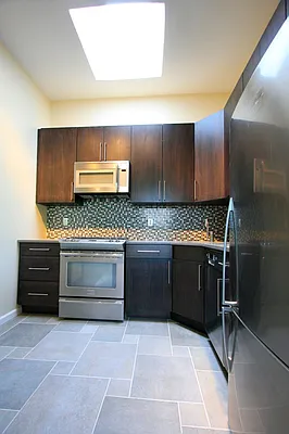 Rented by Compass | media 20