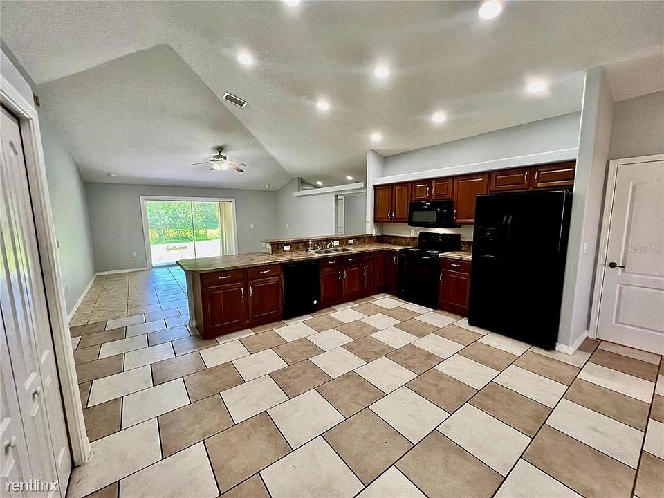 1st image of 1181R Creekview Ct