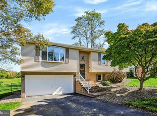 4924 Janelle Dr, Harrisburg, PA 17112