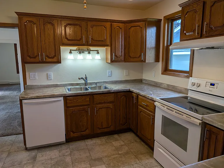 507 N Walnut Ave — Photo 6