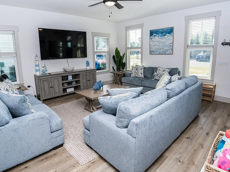 22524 Lakeview Dr — Photo 20