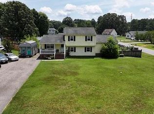 200 Cottonwood Ln, Prince George, VA 23875