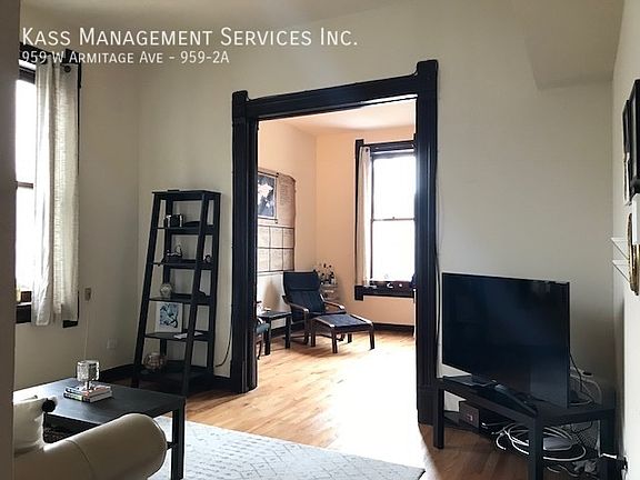 5th image of 959 W Armitage Ave APT 2A