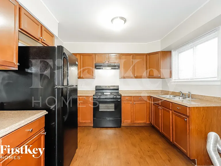 4600 W 79th Pl — Photo 6