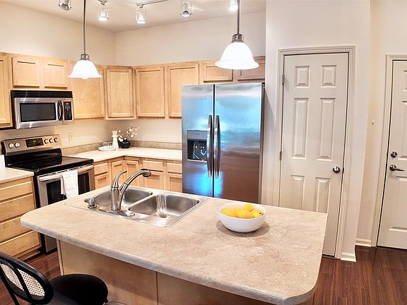 4th image of 10325 Providence Dr Unit 104