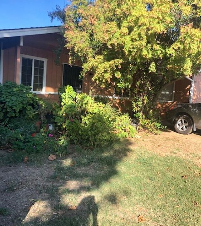 2nd image of 1053 Jackson St