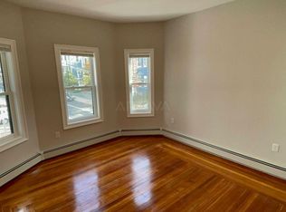 66 Lowden Ave #6, Somerville, MA 02144