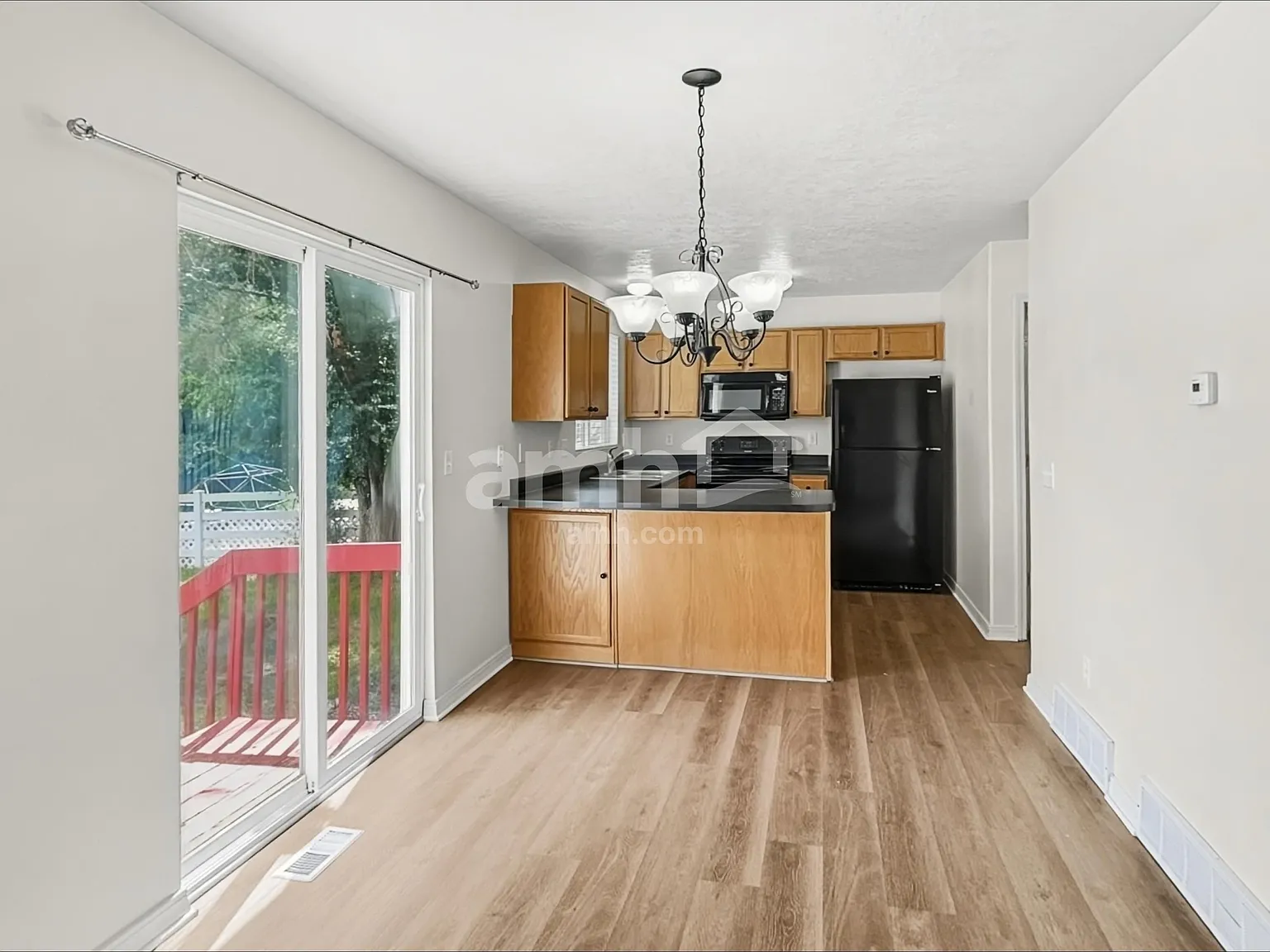 4 bed, 3.0 bath, 1968 sqft, $2,510 — Photo 4