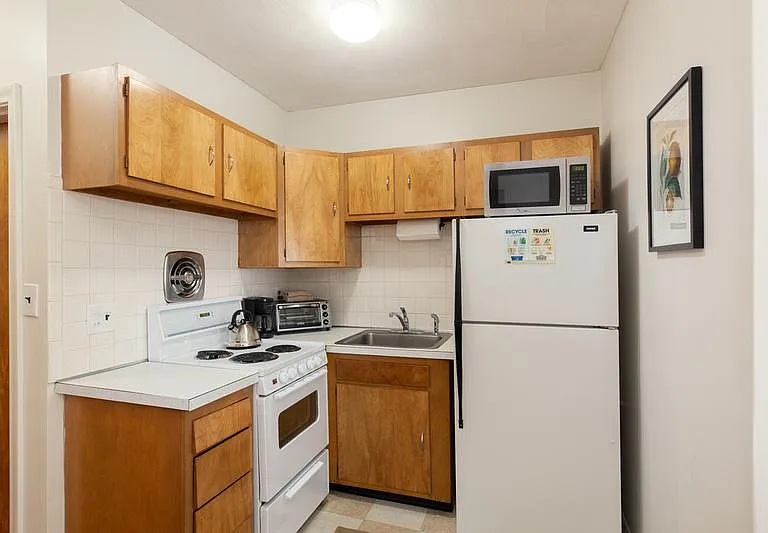 220 Beacon St #301 — Photo 9