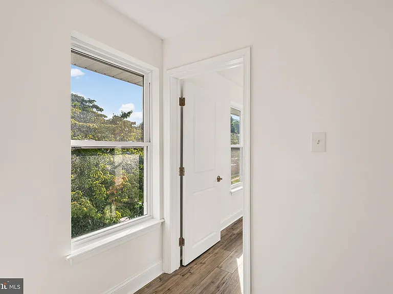 118 Turner St — Photo 24