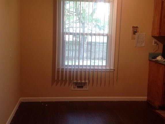 3rd image of 4534 Blaine Ave SE