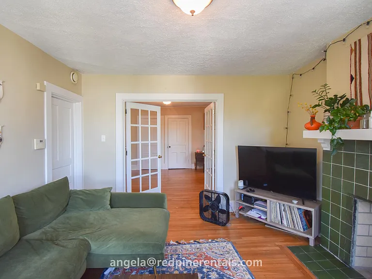 5930 Elwood St #3 — Photo 3