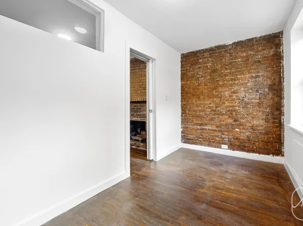 313 West 29th Street image 7 of 10