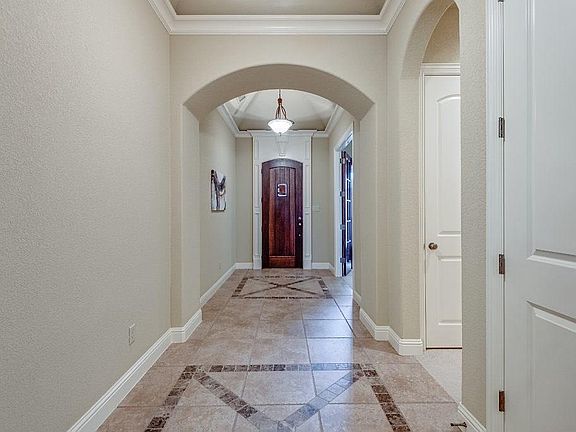5th image of 1240 Gabriel Ln