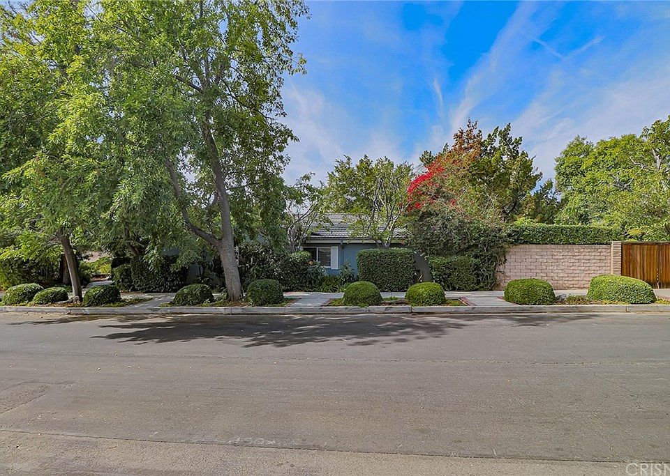 20431 Germain St, Chatsworth, CA 91311 | Zillow