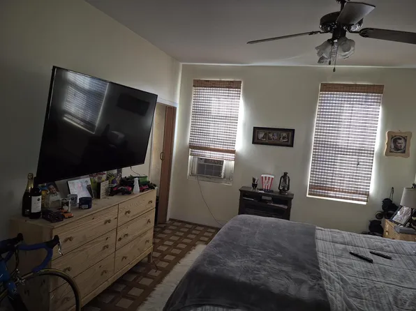 520 42nd Street image 10 of 27