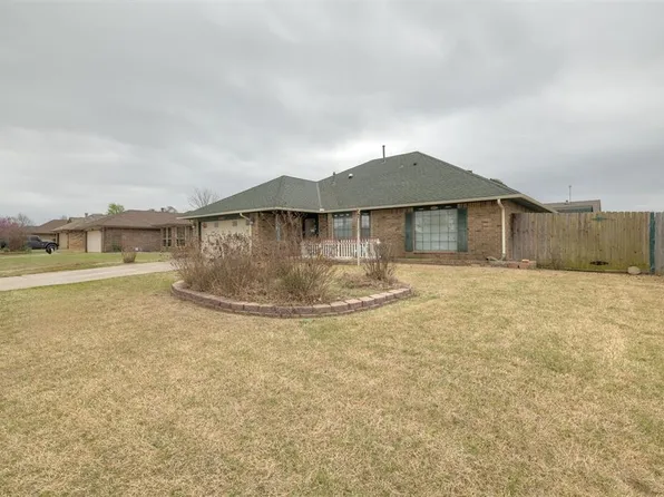 10608 Strawberry Hl, Midwest City, OK 73130