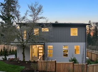 Luna Row, Kirkland, WA 98034