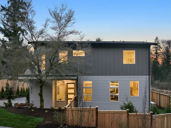 8403 NE 137th Street, Kirkland, WA 98034