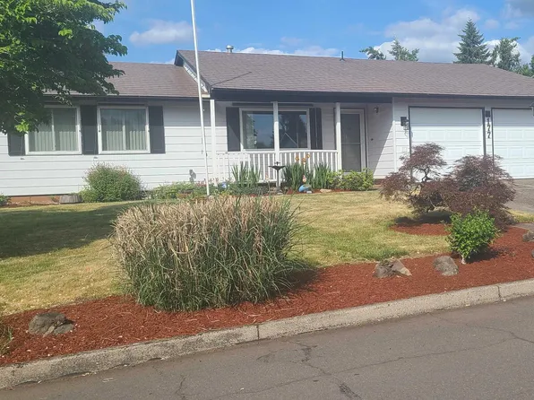 177 Canemah Ct, Oregon City, OR 97045