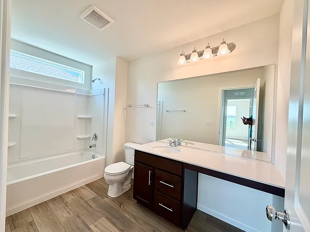 3200 Peyton Cir — Photo 8