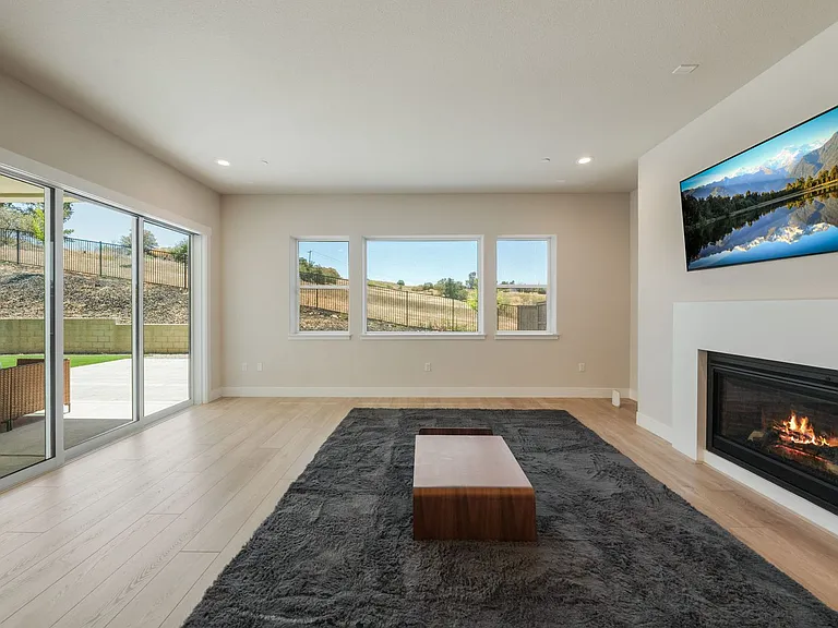 1342 Wheeler Peak Ct — Photo 14