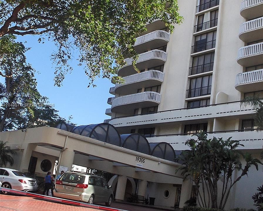 1st image of 19355 Turnberry Way APT 25C