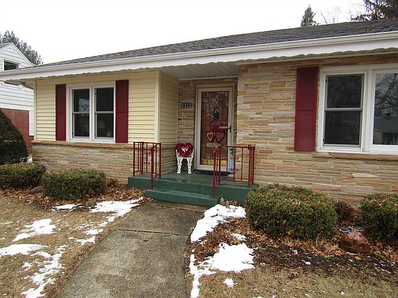 4th image of 1212 Sherman Ave