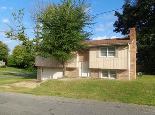 314 Cook St, Troy, IL 62294