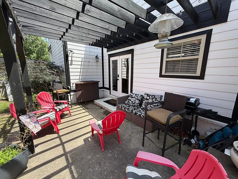 561 N Rupple Rd — Photo 27