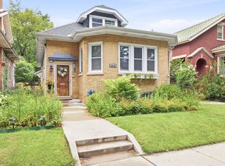 6542 N Maplewood Ave, Chicago, IL 60645