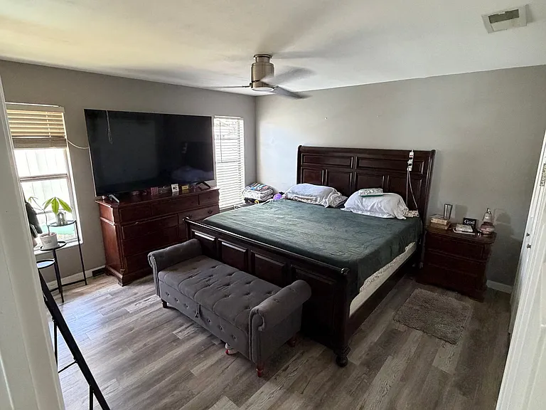 819 Pebblewood Dr — Photo 12