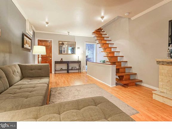 5th image of 2409 S Sartain St