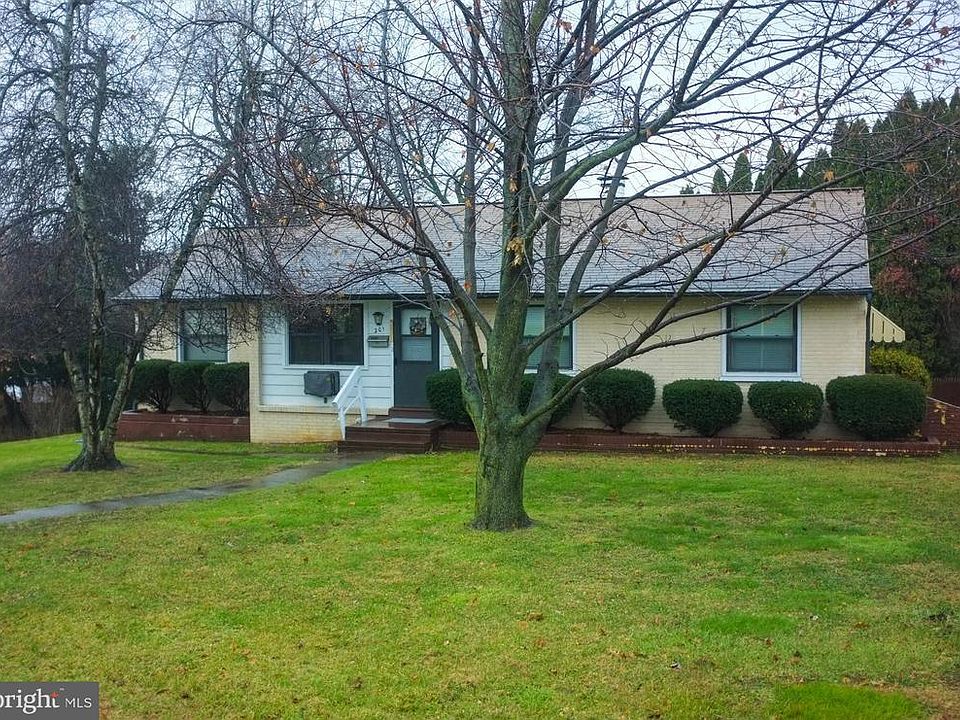 1st image of 201 N Cornell Ave