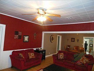 3rd image of 664 N Louisa Ave