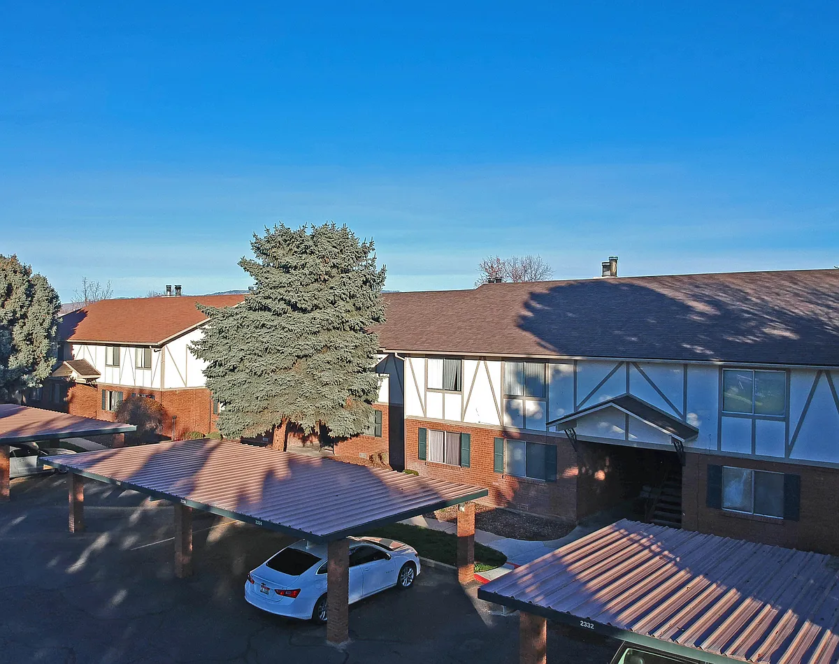 Building Photo - Quail Park Apartments