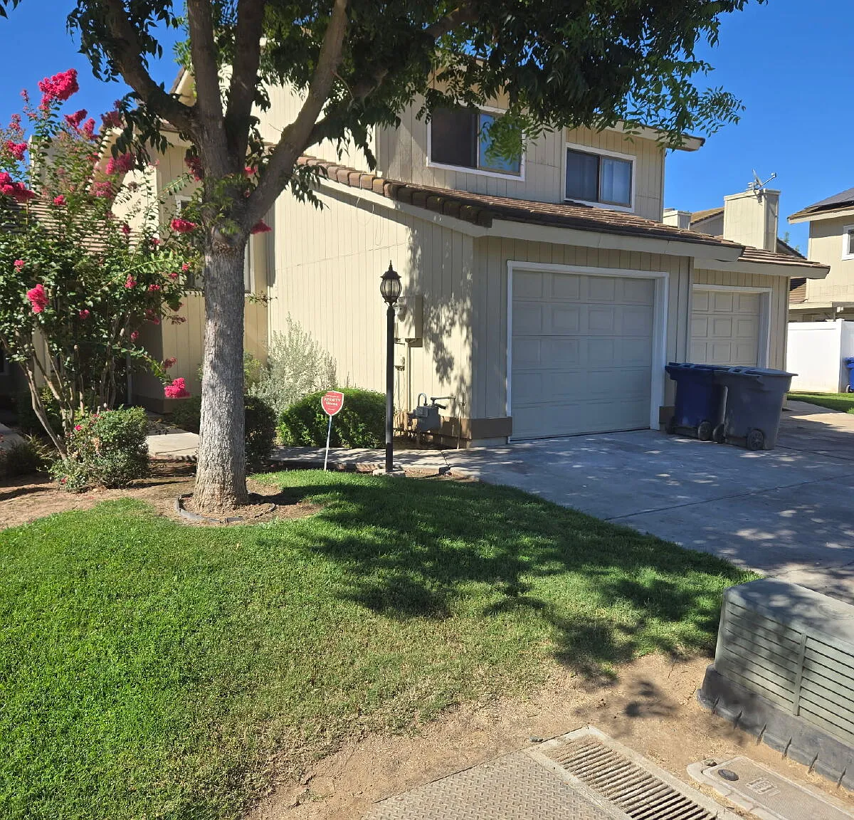 2 bed, 1.5 bath, 1150 sqft, $1,900 — Photo 2