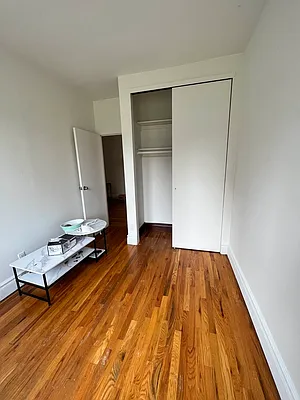 Rented by Manhattan Dwelling Corporation | media 9