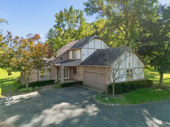 3049 Brookview Dr, Galena, OH 43021