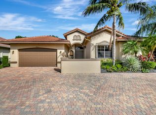 9218 Isles Cay Dr, Delray Beach, FL 33446