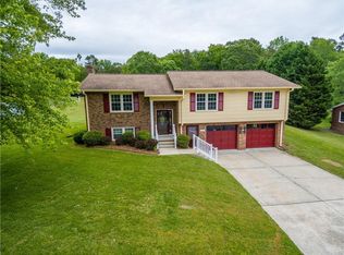 1802 Broadway Dr, Graham, NC 27253