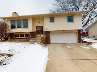 1323 19th St NE, Rochester, MN 55906