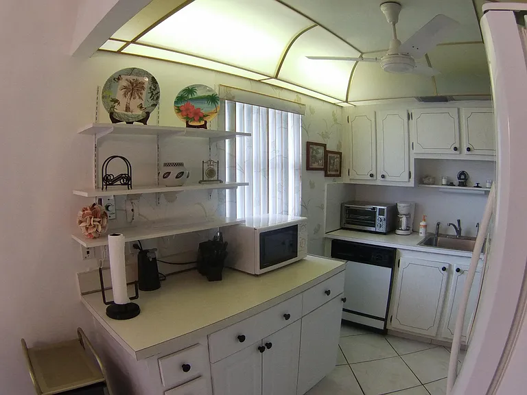 209 Waterford Cir #I — Photo 14