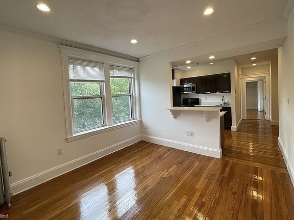 35 Park Dr. #17 Boston - Fenway Unit Photo 3